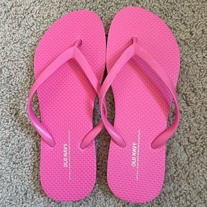 old navy pink flip flops